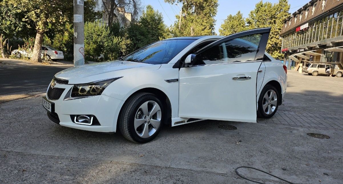 Шевроле Cruze 1'8 Идеал