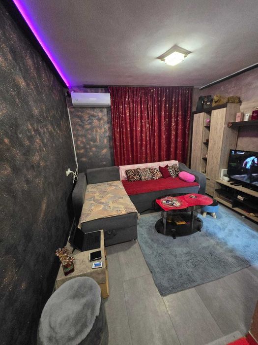 Vînd garsonieră Orșova