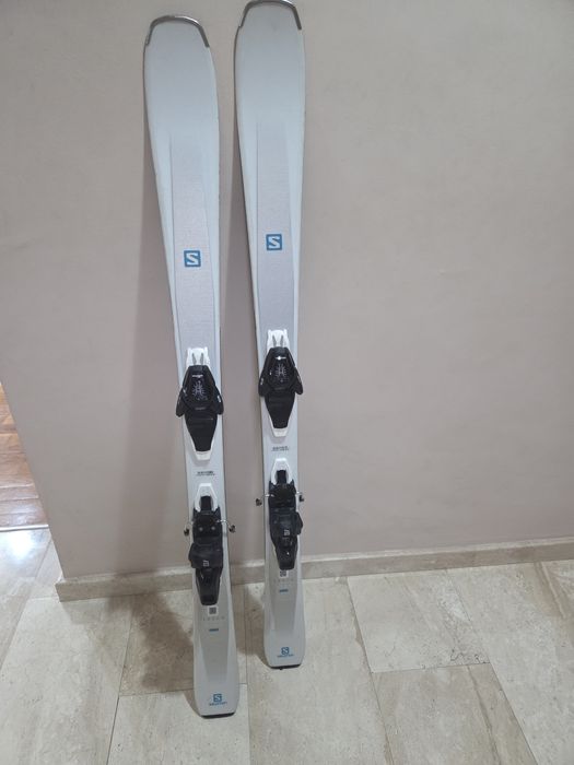 Skiuri Salomon 140 cm model aira 76 ST