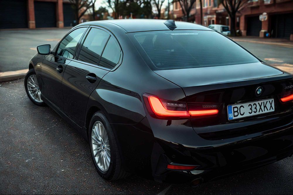 BMW 330e G20 Plug-In Hybrid / 292CP 2021 / SPORT LINE / LED ADAPTIVE