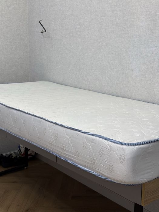 Матрас    90*200