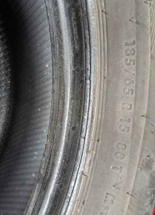 Зимни гуми Континентал запазени .