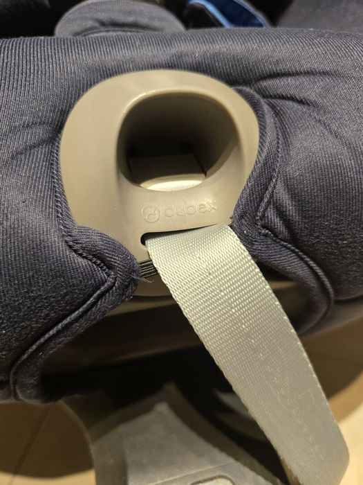 Scaun auto ISOFIX i-Size Cybex Sirona S cu Sensorsafe inclus, Navy Blu