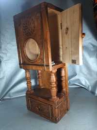 Suport de ceas mecanic panoplie din lemn
Original
Vechi
Din lemn masiv