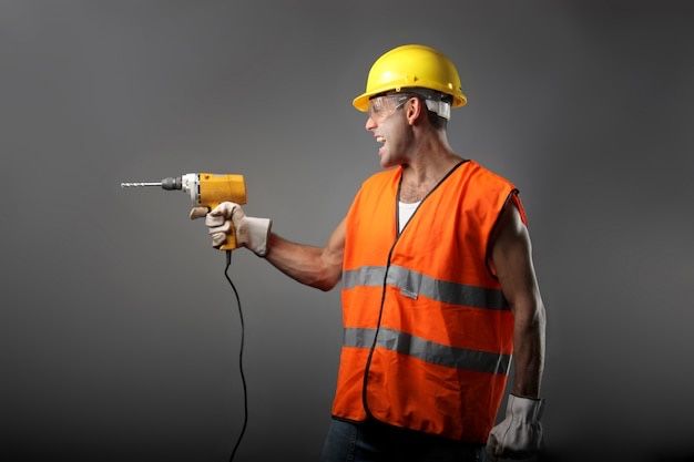 Выезд с перфоратором по городу