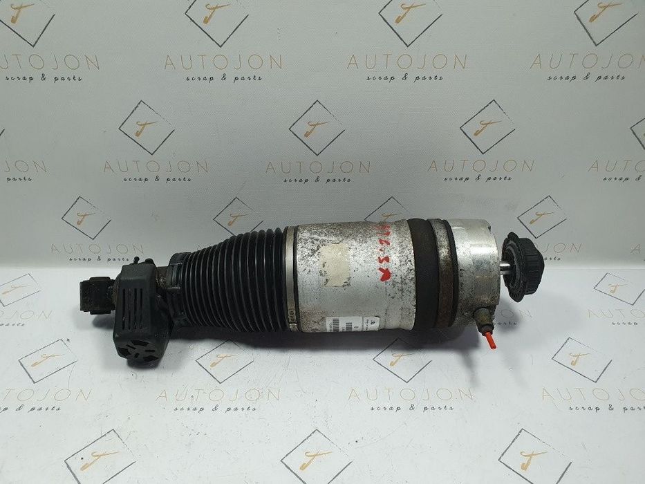 Perna aer stanga spate AUDI Q7 4LB 2006 - 2016 3.0 TDI quattro BUG 7L8616019A