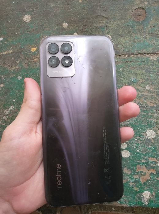 Vând telefon Oppo Realme 8i In stare foarte buna