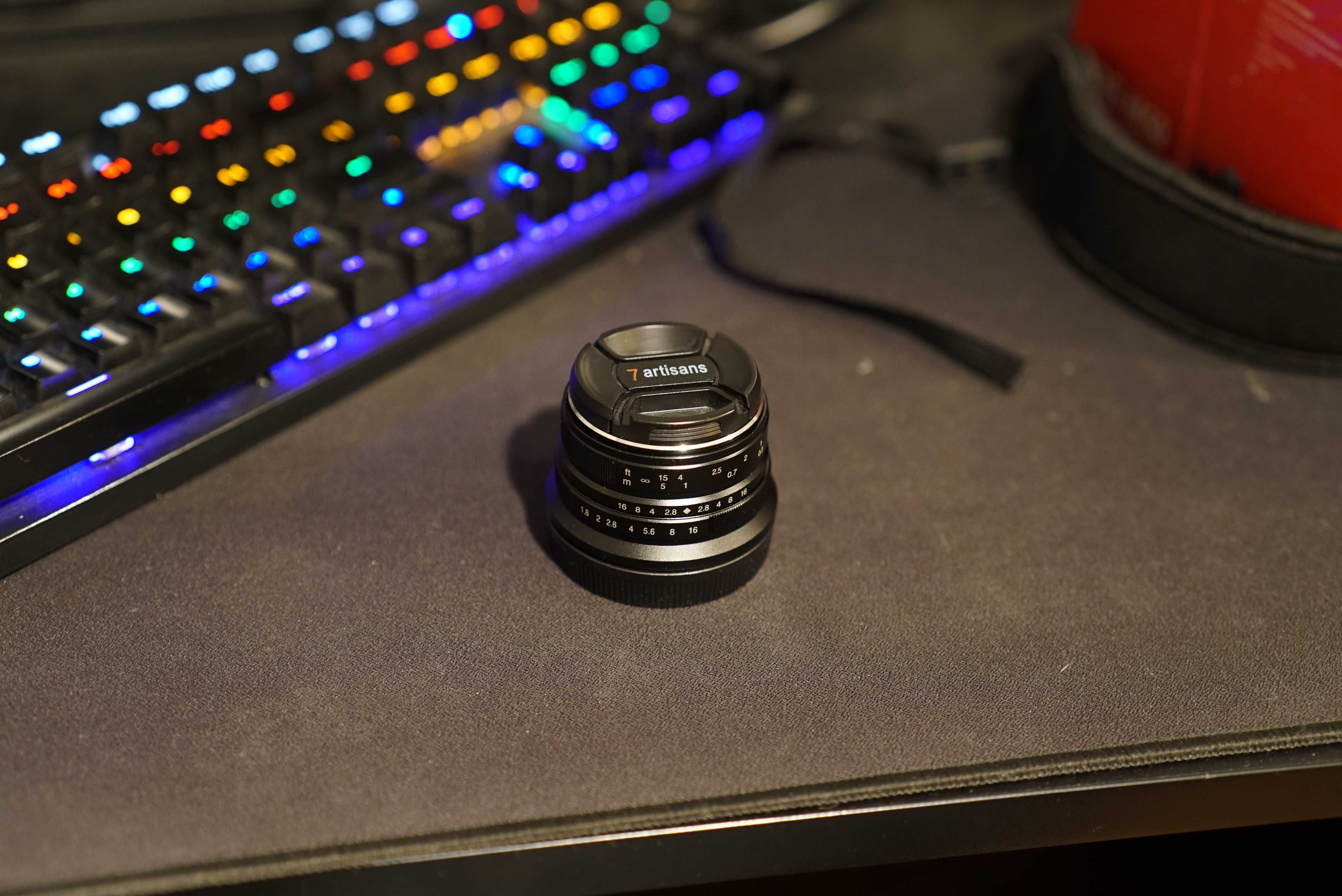 Canon M50 MK II с китов обектив + обектив 7artisans 25mm f/1.8