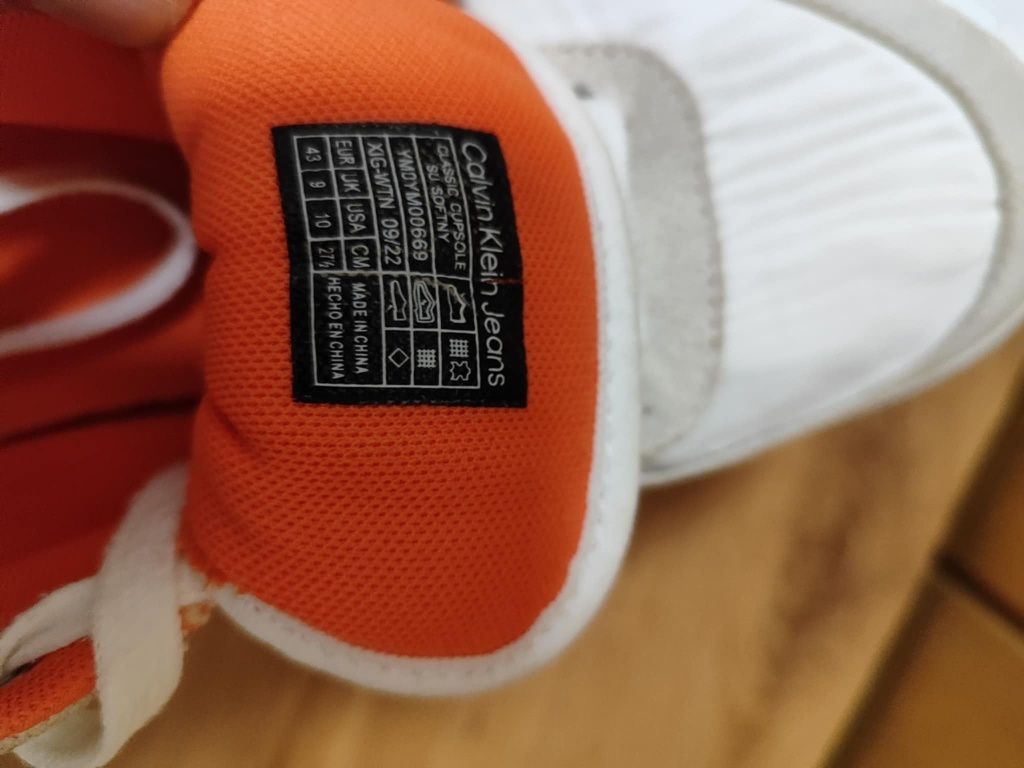 Продавам мъжки маратонки Calvin Klein номер 43 стелка 27,5см