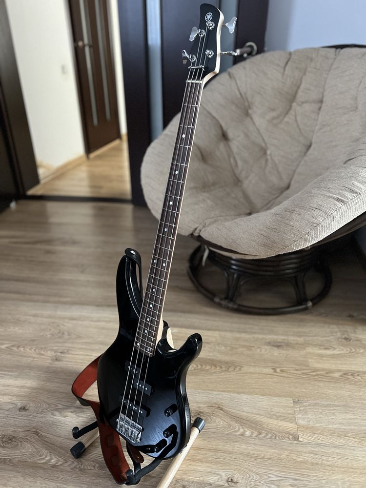 Продам новую бас гитару!!
