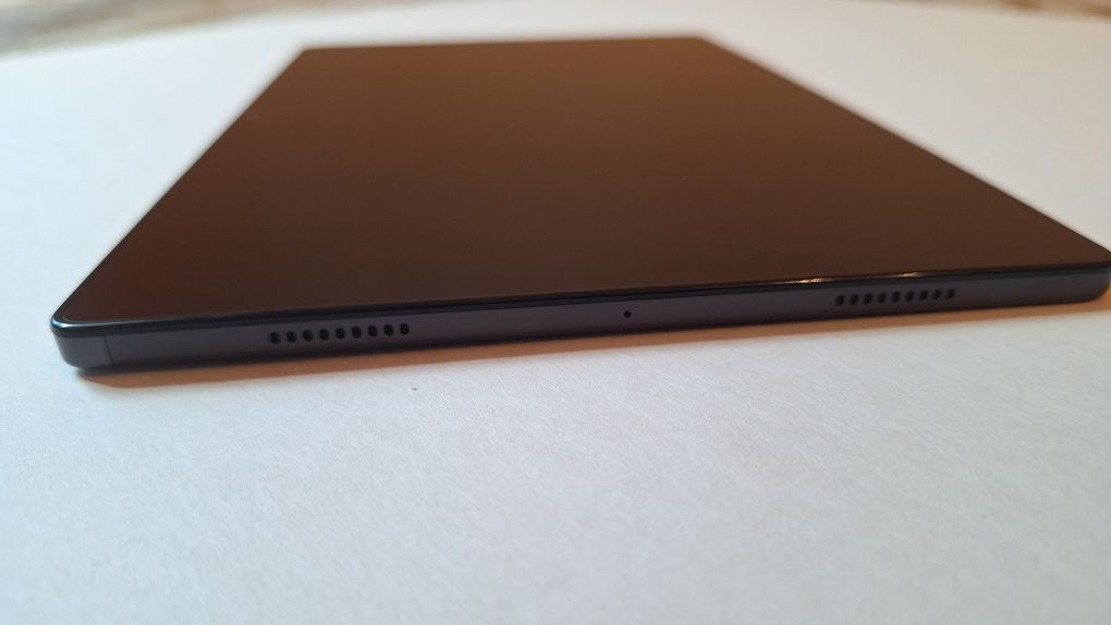Таблет Samsung Galaxy Tab A8 + Калъф