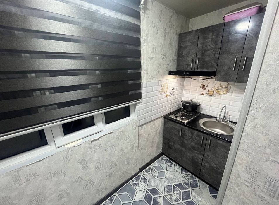 Продаётся Квартира 1/4/4 Саламатина Ор-р Навруз ресторан