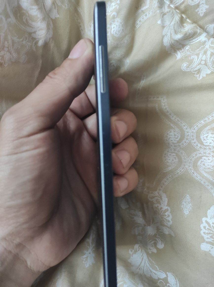 Samsung A 7 xotirasi 16