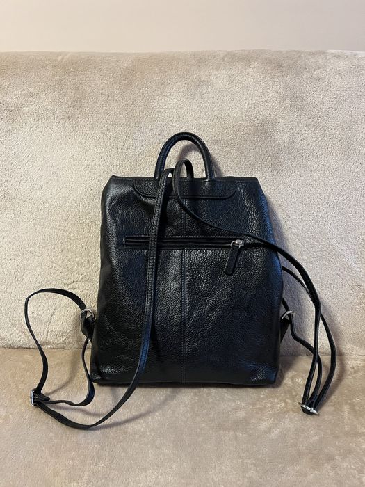 Раница от естествена телешка кожа