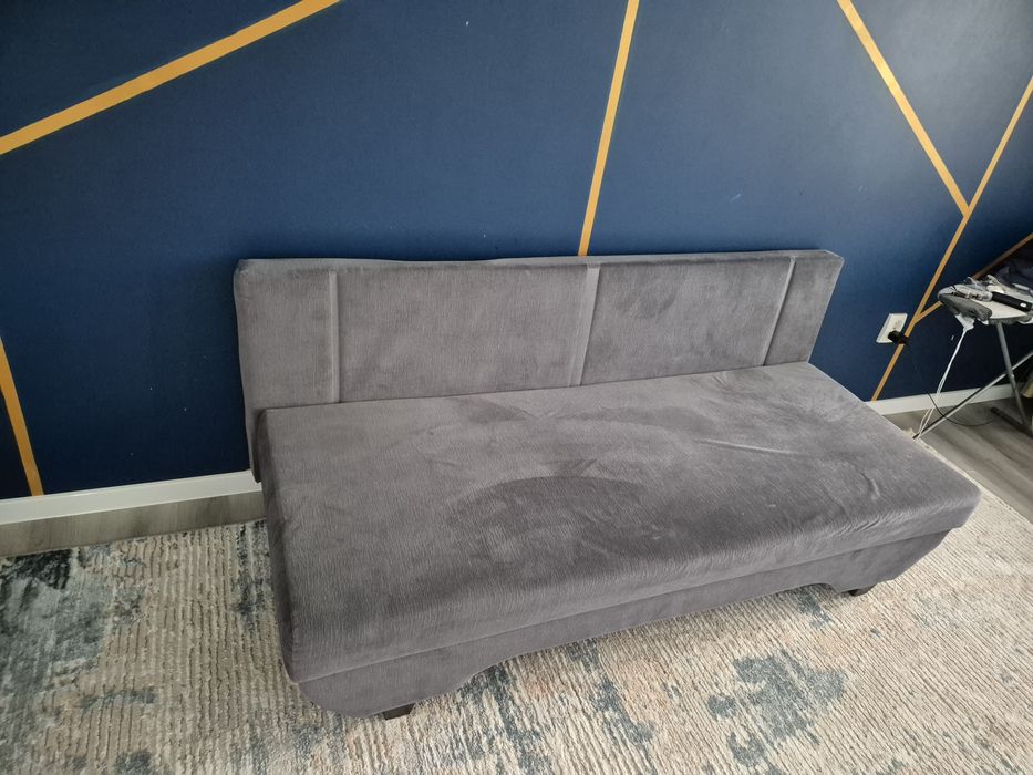 Диван  35 000 рукамойка 30 000