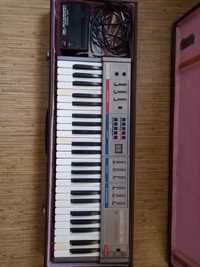 Клавишный электро-музыкальный инструмент "Юность-21"