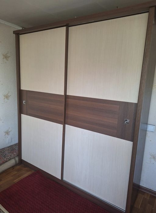 Шкаф купе деревянный