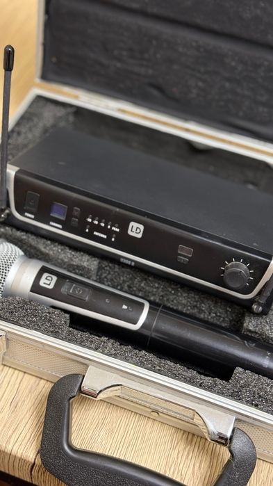 Microfon Ld System impecabil că nou fidelitate foarte buna