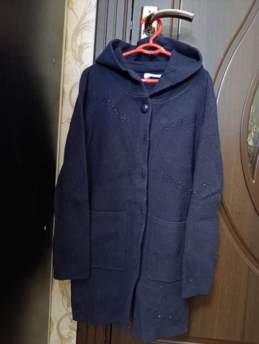 Продаются тёплые джемпера.