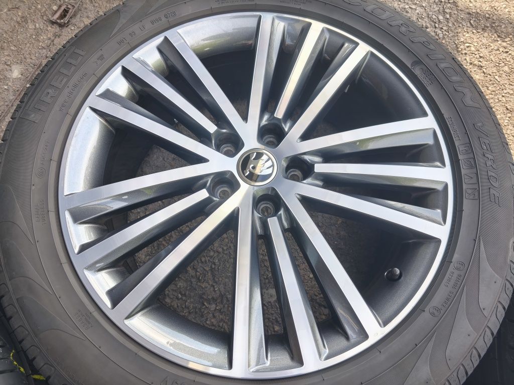 19" оригинални алуминиеви джанти за Skoda Karoq,Enyaq,Kodiaq,Octavia..