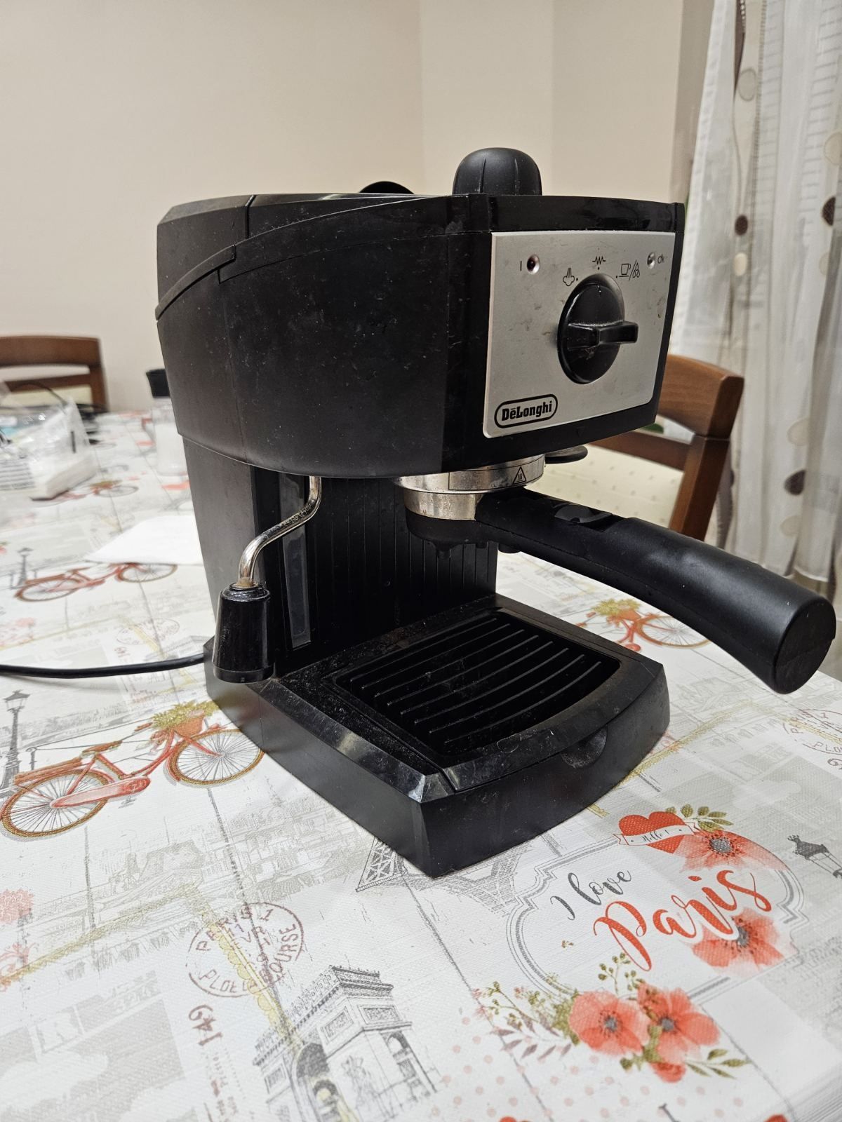 Кафе машина Delonghi