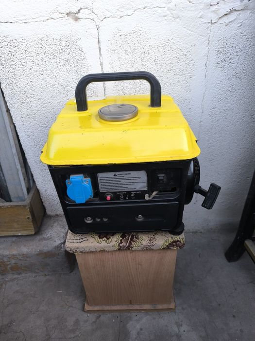Бензиновый генератор