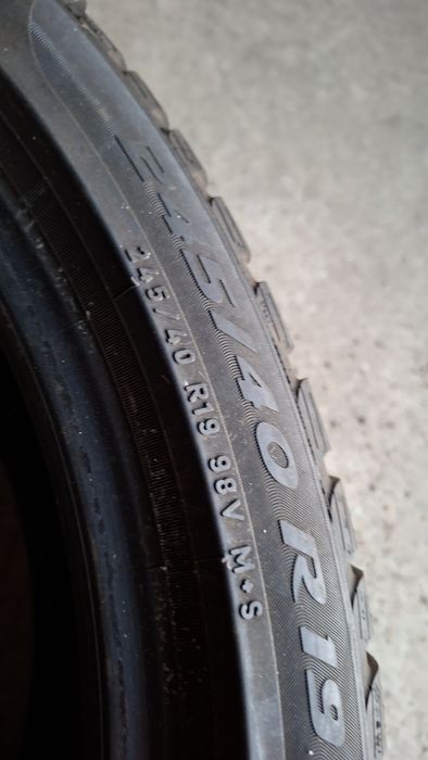 1buc 245 40 R19 Pirelli karna M+s cacuciuc anveopa ms 19