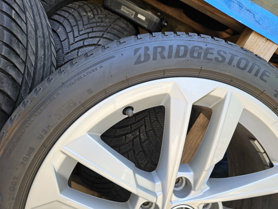 Jante aliaj 17" Audi/Volkswagen/Skoda cu anvelope vara 225/45/17