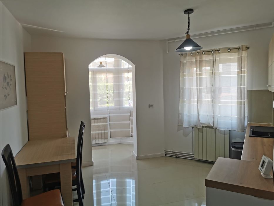 Închiriez apartament un regim hotelier