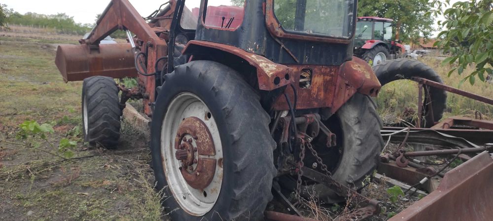 Трактор с фадромно устройство