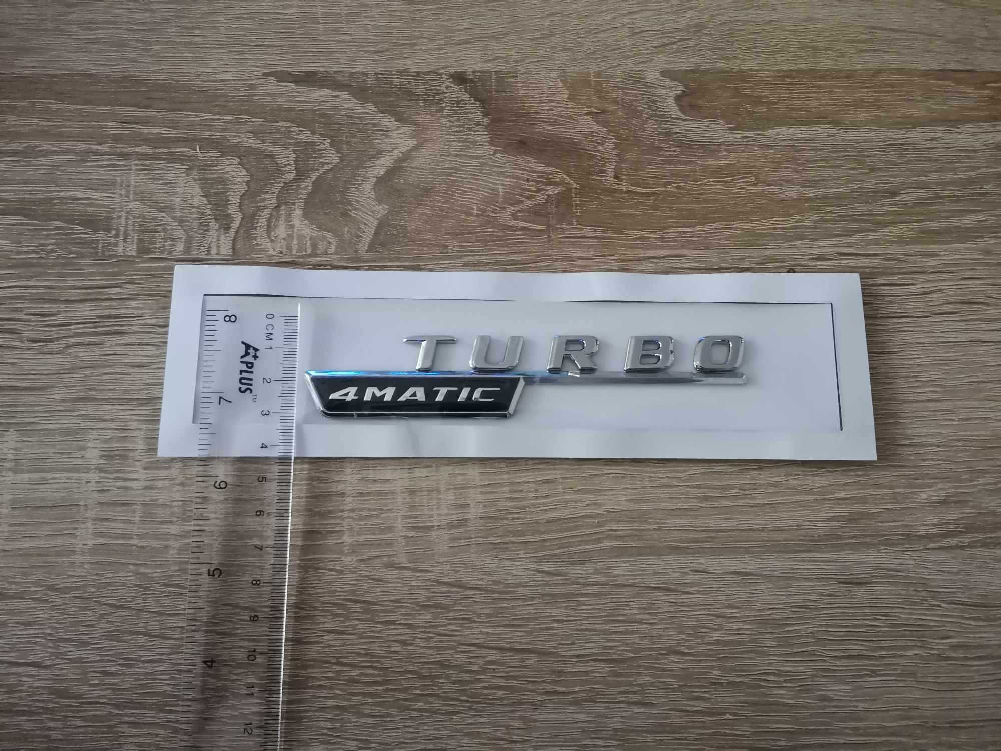 сребрист надпис Mercedes Benz Turbo 4Matic
