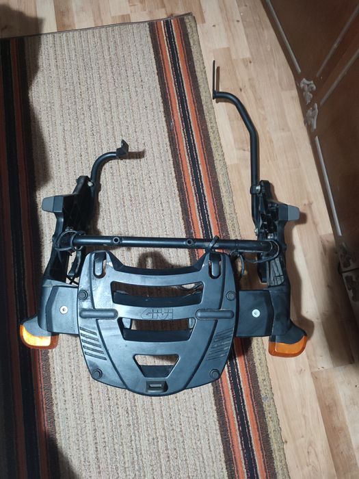 Givi Wing Rack,стойка за куфари за Honda Xrv 750