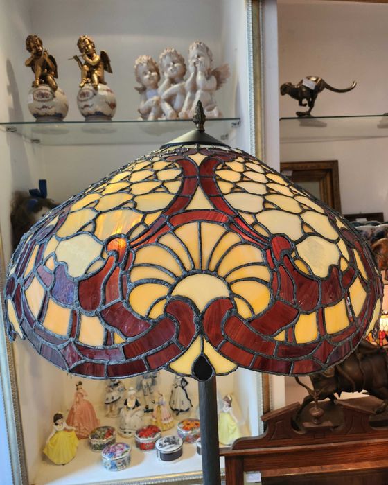 Лампион в стил Тифани