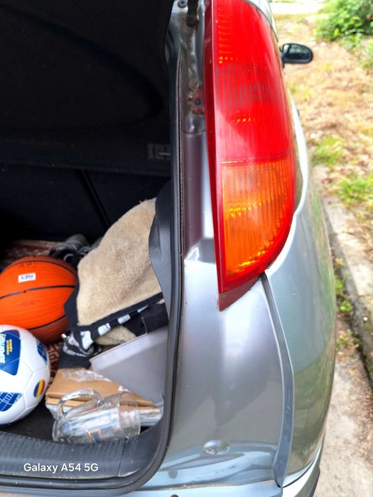 Ford Focus 1 benzina