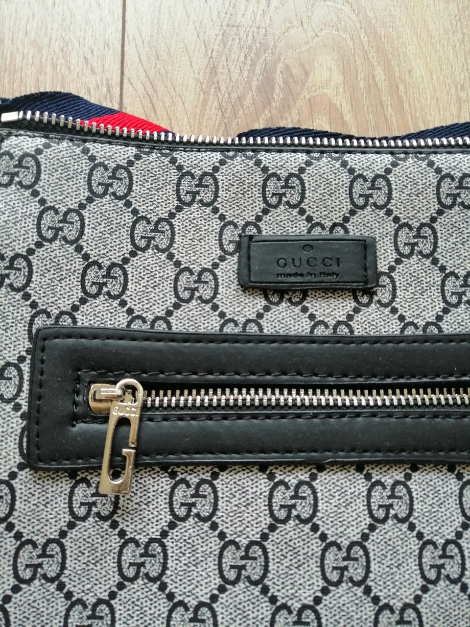 Gucci мъжка елегантна чанта
