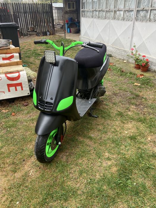 Piaggio ZIP reconditionat 80cc