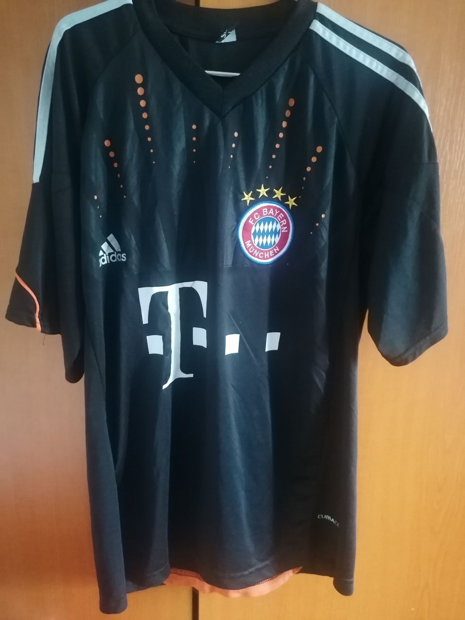 Tricou Adidas climacool FC Bayern München, nr 8 Javi Martinez