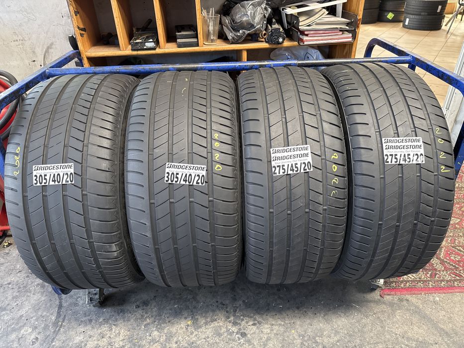 305/40/20 - 275/45/20 Bridgestone RSC 110Y