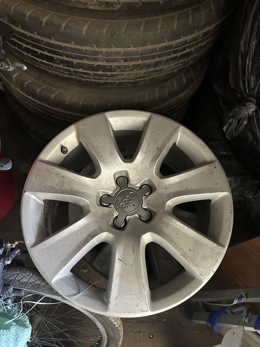 Продаю 2 диска R18 от Audi A7 2011