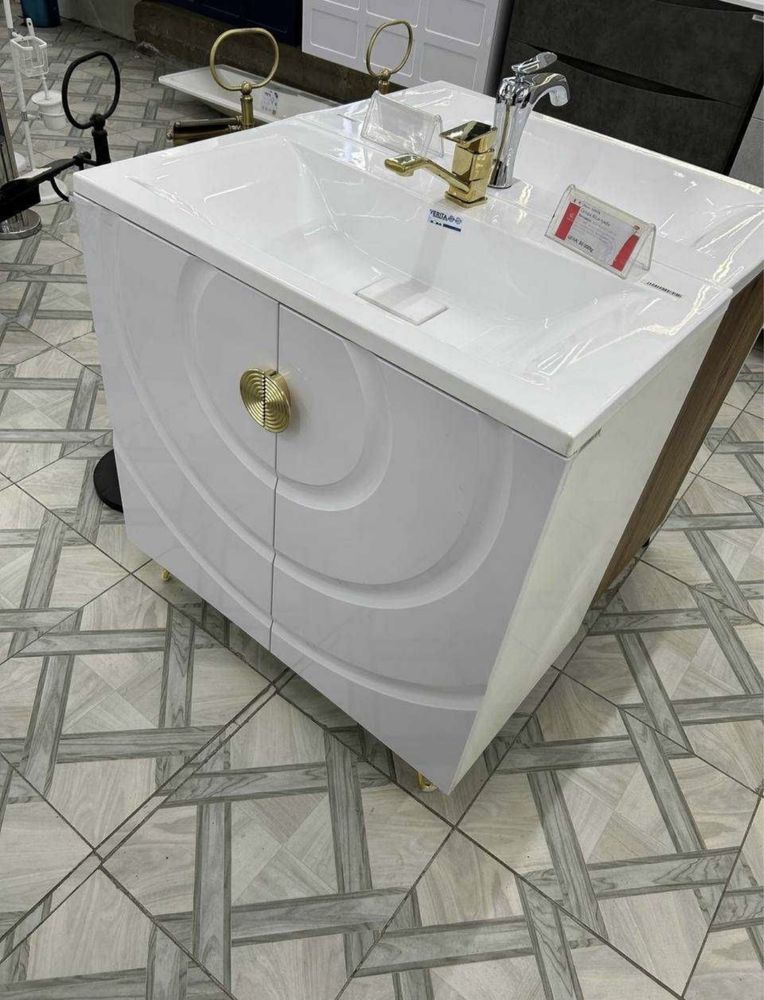 Мебель для ванной комнаты Тумба