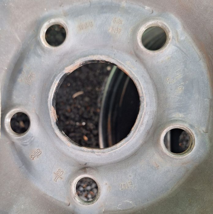 Железни жанти 5х112 15 цола със оригинални тасове!