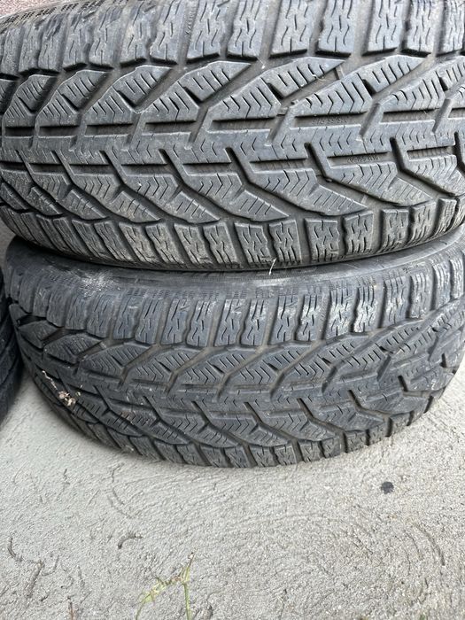 Cauciucuri de iarna 205/55/r16