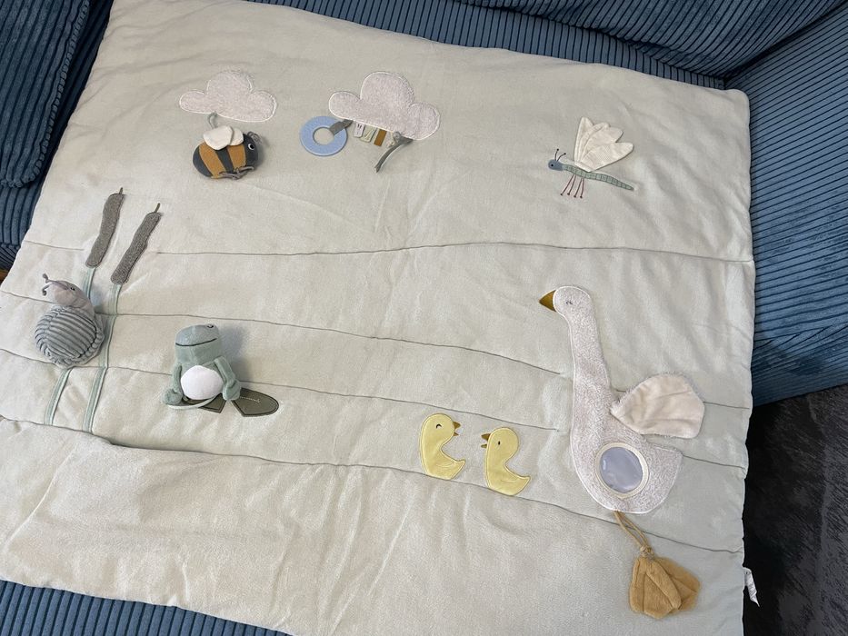 Дървена активна гимнастика и меко килимче Little Dutch