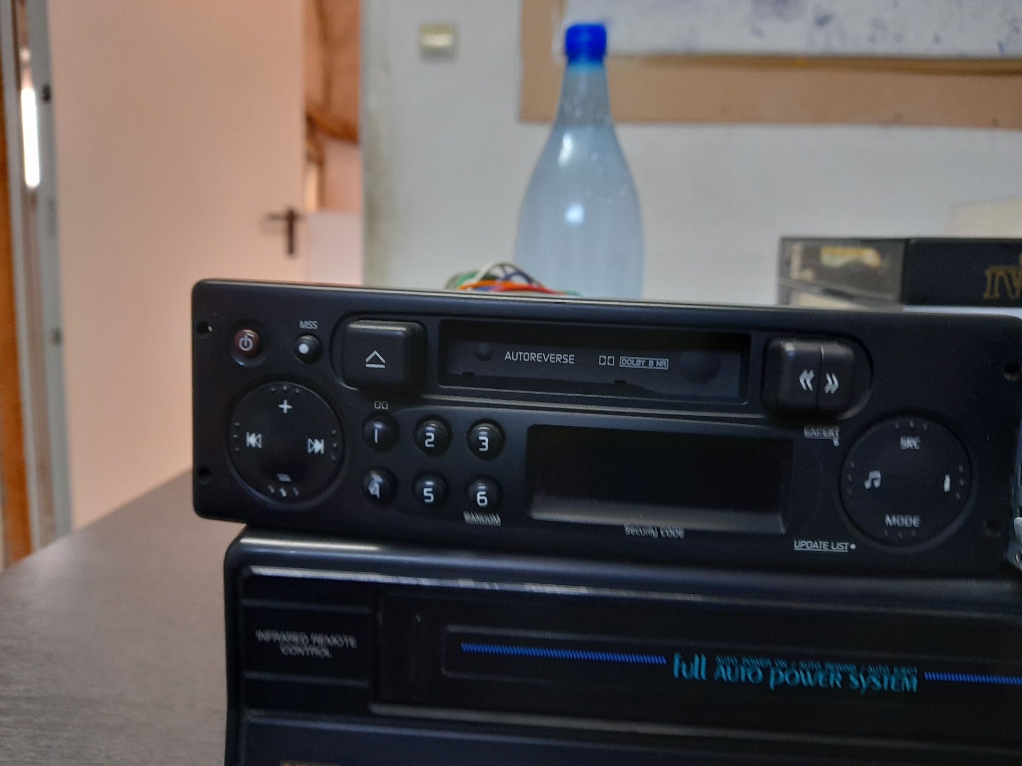 Video player Funai,radio-casetofon auto Logan 1 radio Mp3 Pioneer