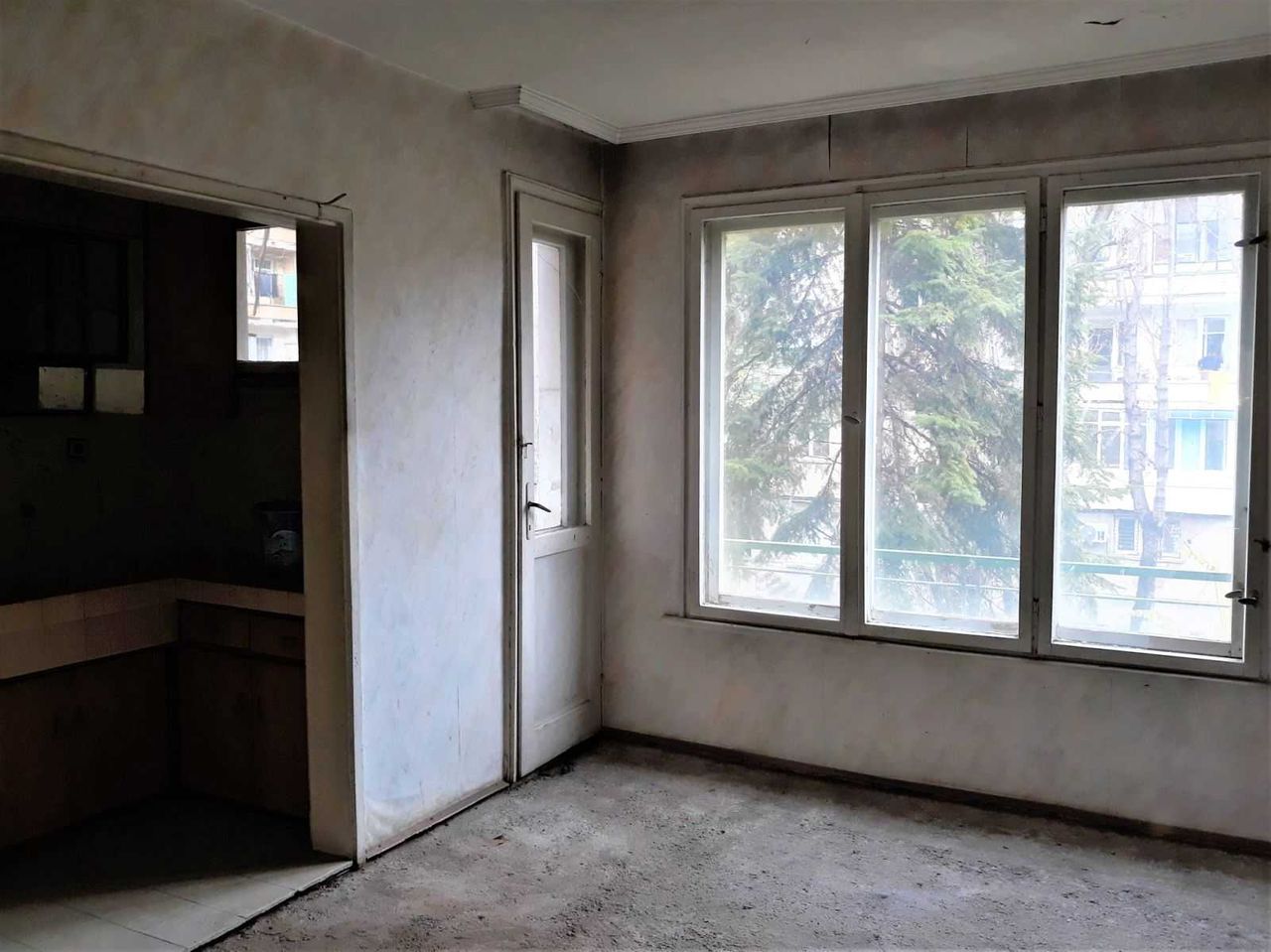 Продава се Тристаен апартамент в Стара Загора, Център - 78 кв.м за 1186 €/кв.м - Снимка #4