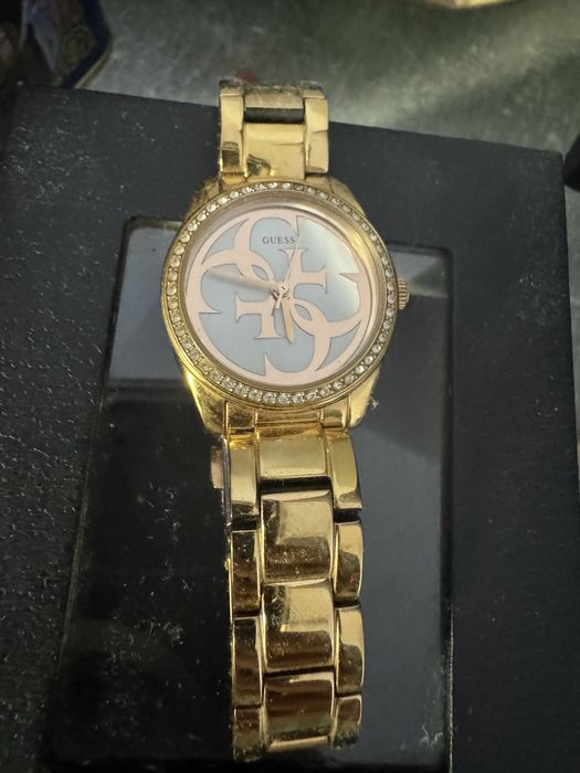 Ceas Guess pentru femei