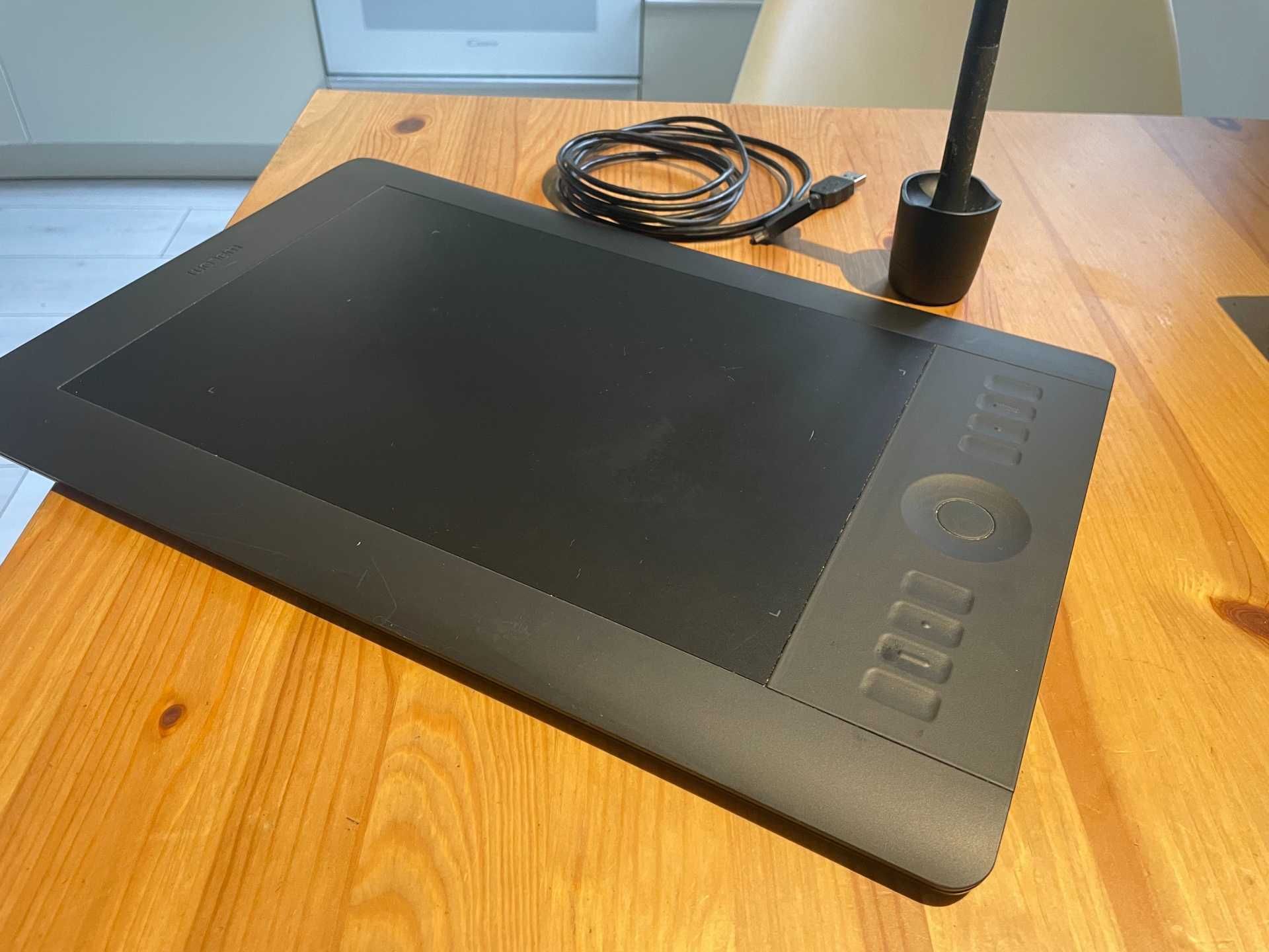 Wacom Intuos5 M (PTK-650)