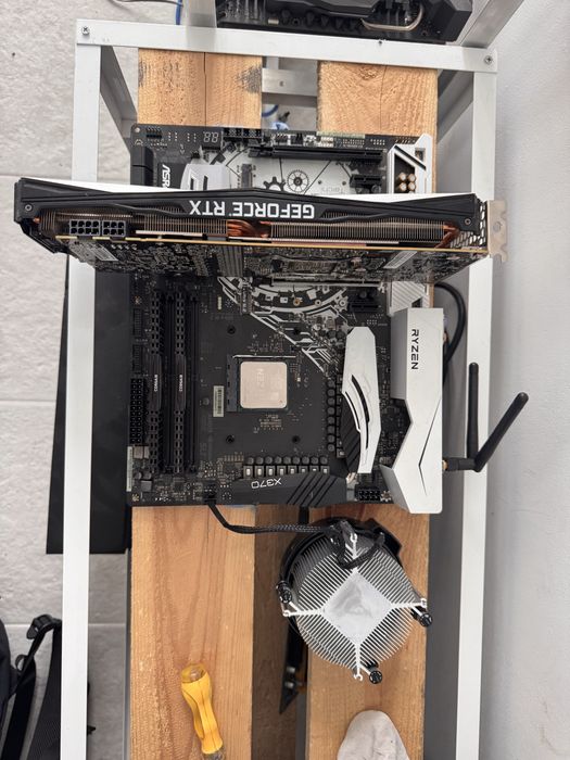 Se vinde componente de pc