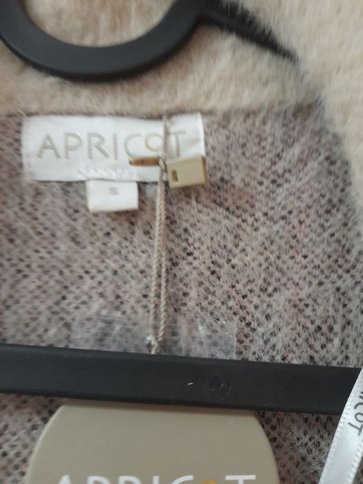 Pardesiu nou Apricot