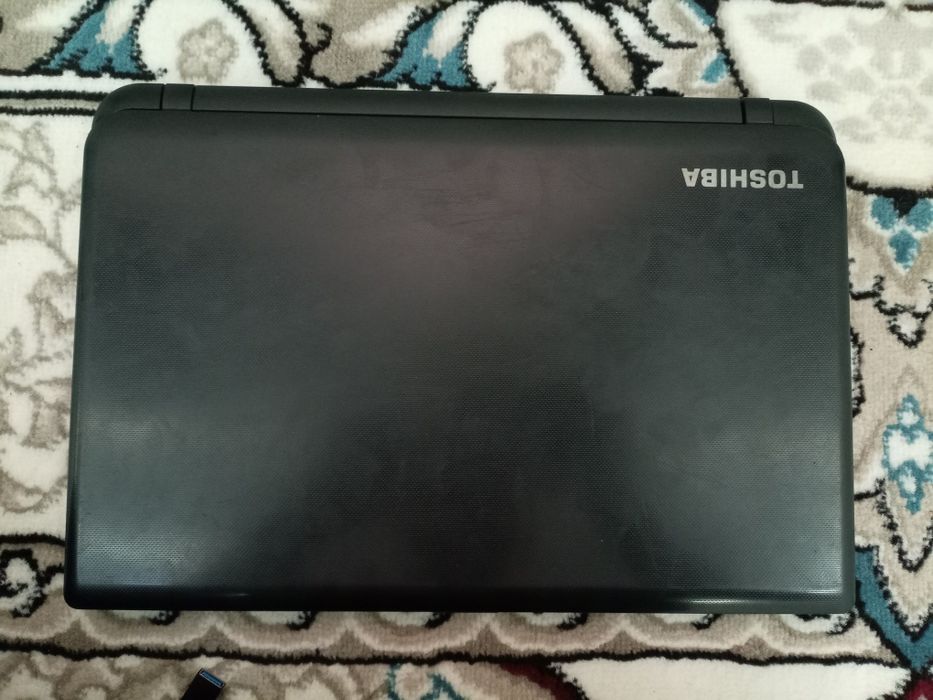 ноутбук TOSHIBA ++